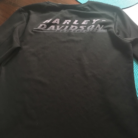 Women’s Harley Davison Shirt - Picture 2 of 3